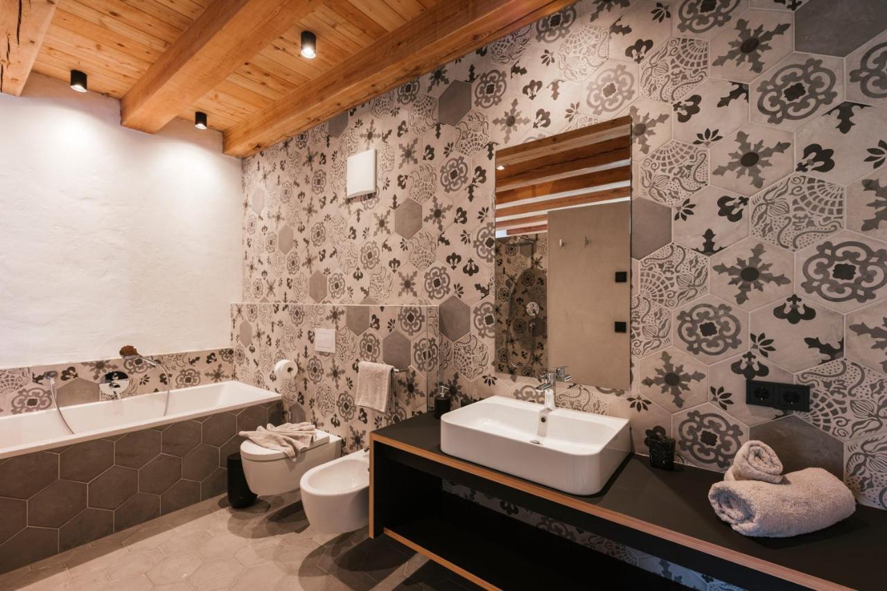 St. Vigilius Modern Historic Apartments Nalles Exterior foto